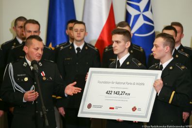 Polish firefighters raise money for Australian wildfire relief